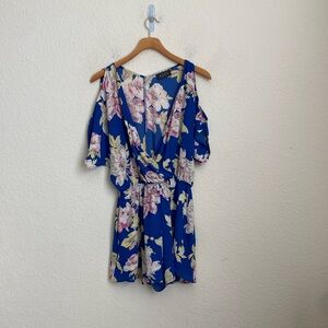 ASTR floral Print Cold Shoulder Romper Size s